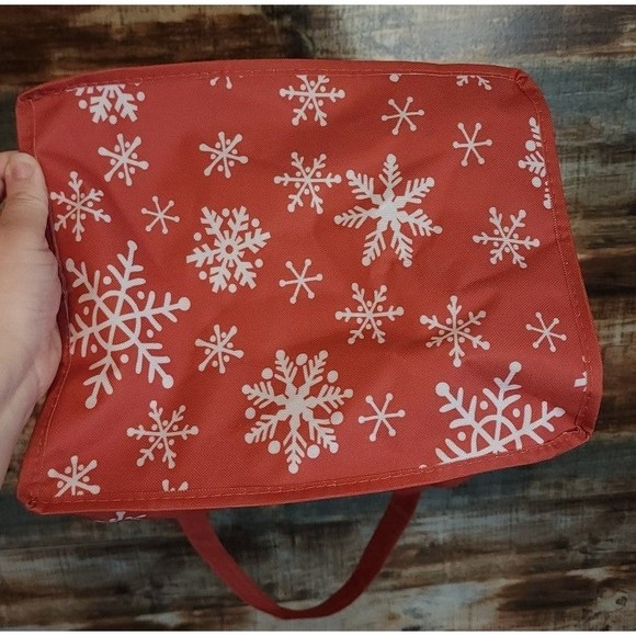 🌟 3 for $15 Deal! 🌟Christmas tote bag red with white snowflakes - Picture 3 of 6